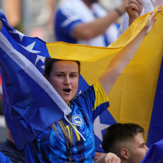 Spektakl na ulicama Toronta: BiH bez Džeka, Rajaković na stadionu VIDEO