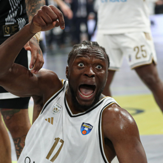 Prijavio povredu kod ključnih bacanja, a postao MVP