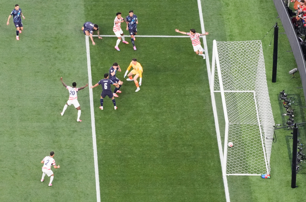 Sve puca u Los Anđelesu – Americi poništen gol VIDEO
