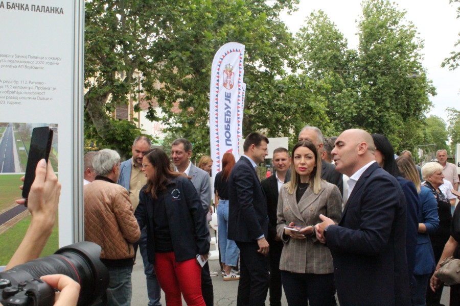 Mesarović, Žarić Kovačević, Pavkov i Gajić u Bačkoj Palanci: Razgovarali sa građanima o daljem razvoju