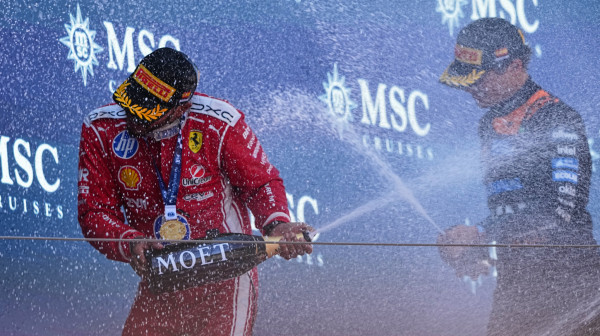 Hamilton posle prve pobede: "Korak ka ostvarenju sna – ništa nije gotovo"