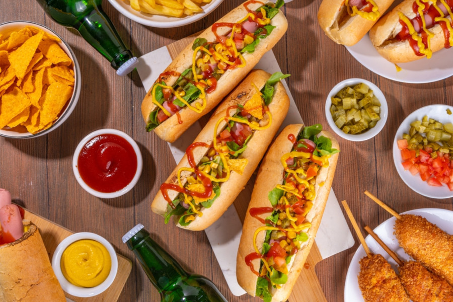 Od luksuza do ulične hrane: Putnici prve klase ove avio-kompanije od sada dobijaju hot dog