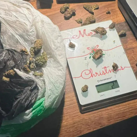 Uhapšen poznati niški muzičar i tatu majstor: Policija pronašla kokain vredan 50.000 evra