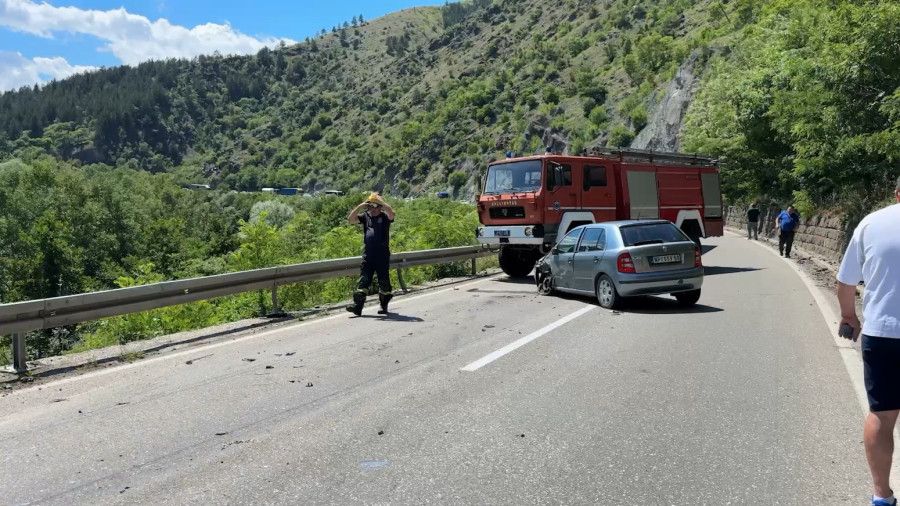 Drama na Ibarskoj magistrali: Smrskana vozila – u jednom bila beba FOTO
