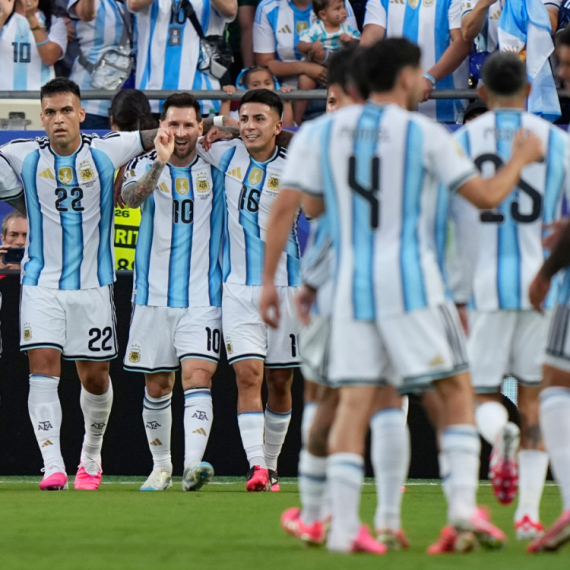 Spektakularan gol Lionela Mesija – stadion je eksplodirao!