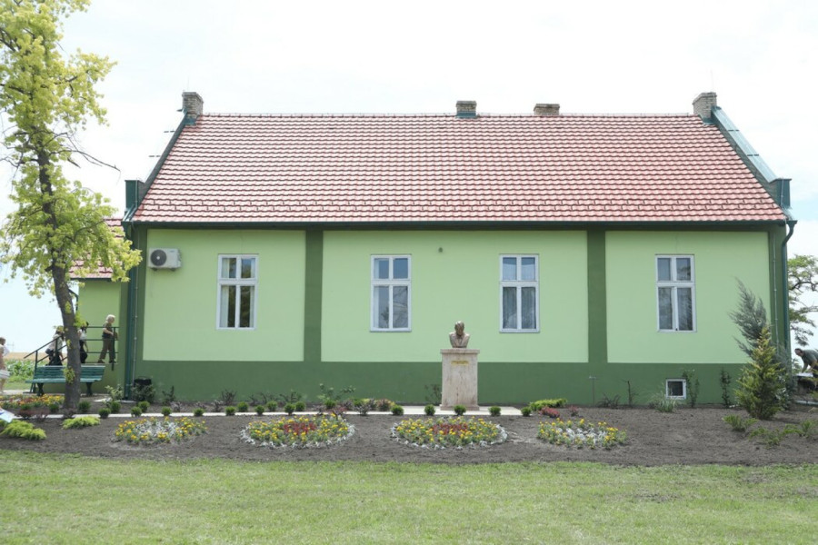 Selo Šupljak na srpskom a Ludaš na mađarskom: Još jedan biser u nisci obnovljenih seoskih Domova kulture