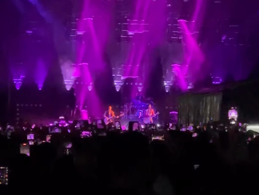 Leni Kravic morao da prekine koncert, reagovao zbog publike u Beogradu