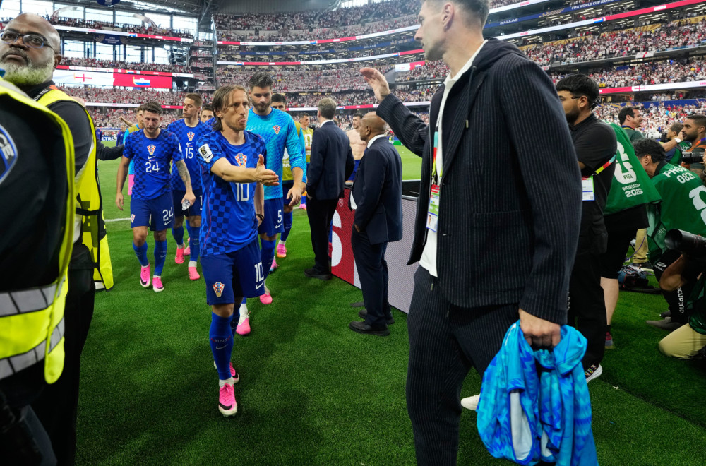 Katastrofa nemoćnih Hrvata, Modrić razočarao
