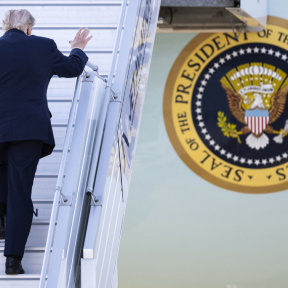Zbogom, "Air Force One" FOTO/VIDEO
