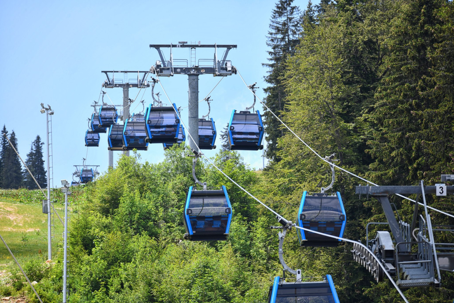 Jahorina otvorila letnju sezonu