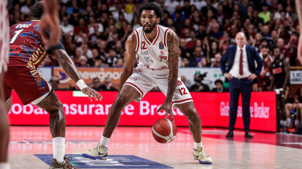 Dovodio se u vezu sa Partizanom, ali igraće protiv njega