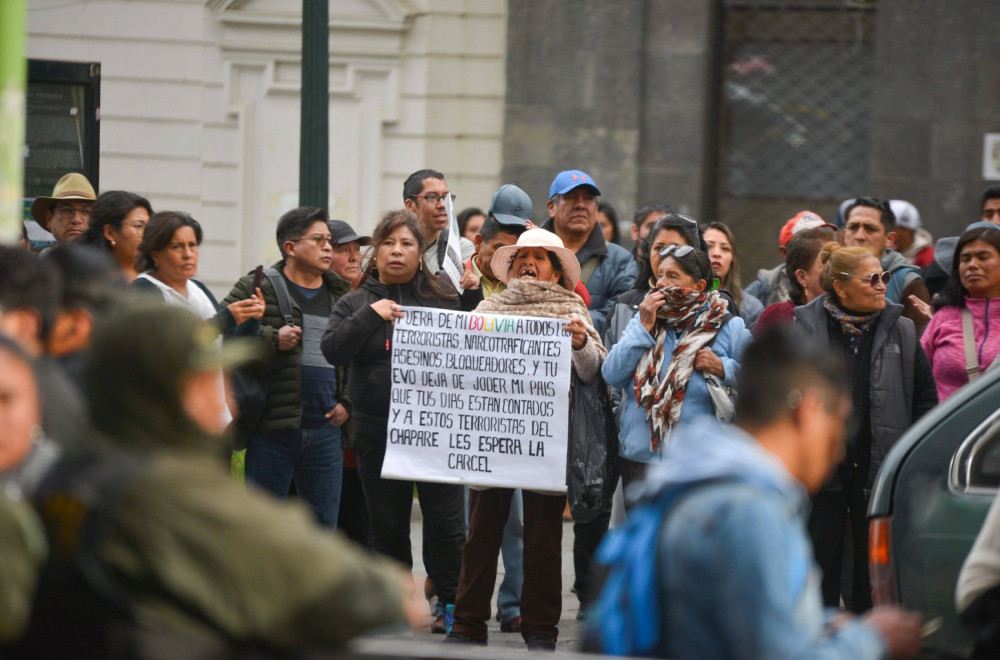 Proglašeno vanredno stanje u Boliviji; Blokade puteva traju skoro dva meseca, najmanje 14 mrtvih