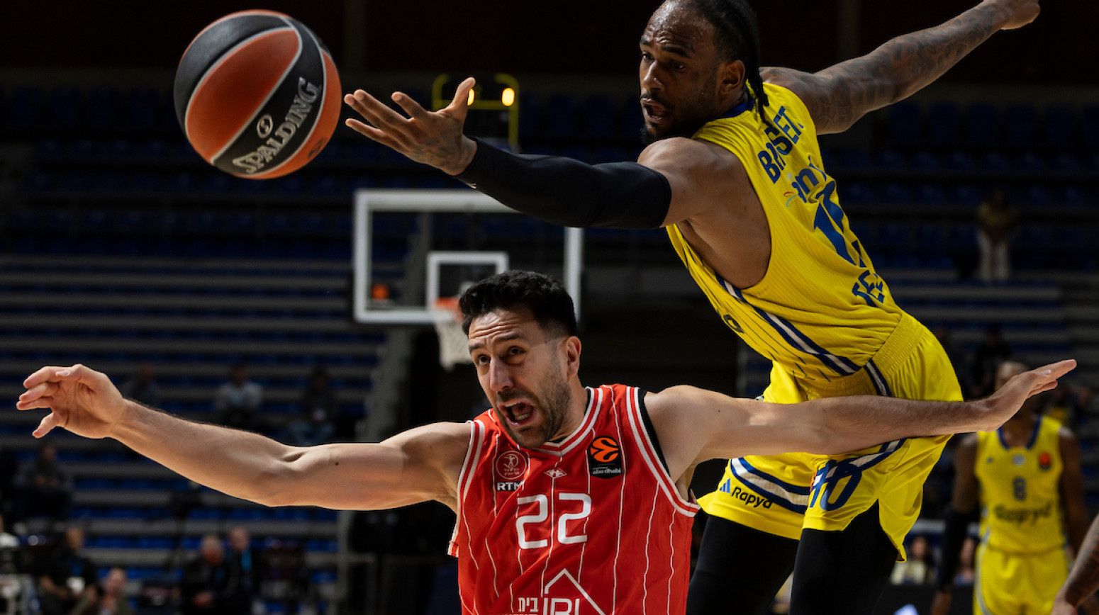 Micić rasturio Makabi – Hapoel izbegao "metlu"!