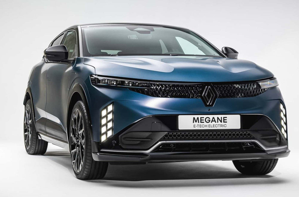Renault osvežio električni Megane: Veći domet, brže punjenje i potpuno novo lice FOTO