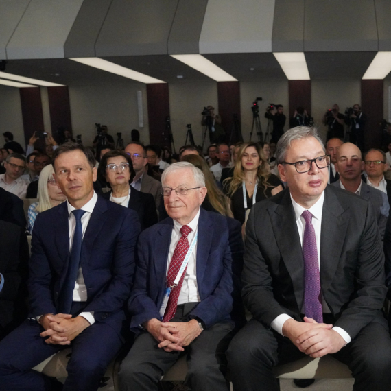 Mali na 21. Svetskom kongresu ekonomista: "Beograd je danas centar svetske ekonomije" FOTO