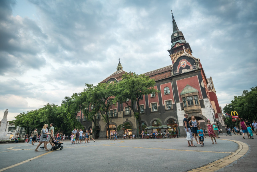 260 stepenika do oblaka: Subotica se pretvara u pravu bajku