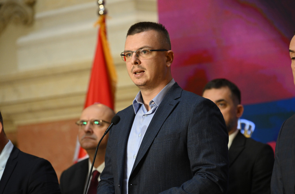 Građani žestoko o Milošu Parandiloviću: "Doživljava funkciju kroz finansijske beneficije"