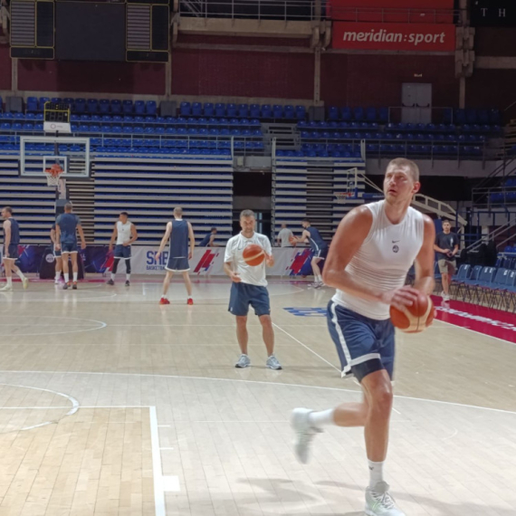 "Orlovi" na okupu – Jokić neprepoznatljiv FOTO/VIDEO