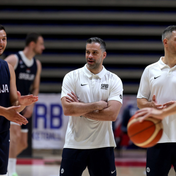 Alimpijević: "Srbija, košarkaška sila, a prošlost nas je naučila..."