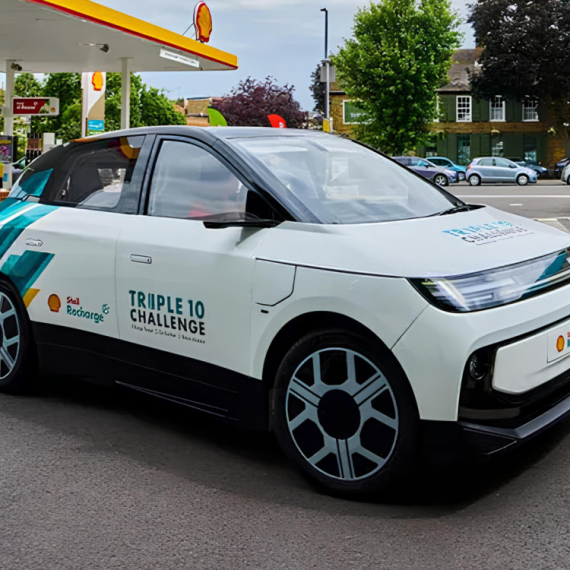 Napuštaju brod koji tone? Naftni gigant predstavio električni automobil budućnosti FOTO