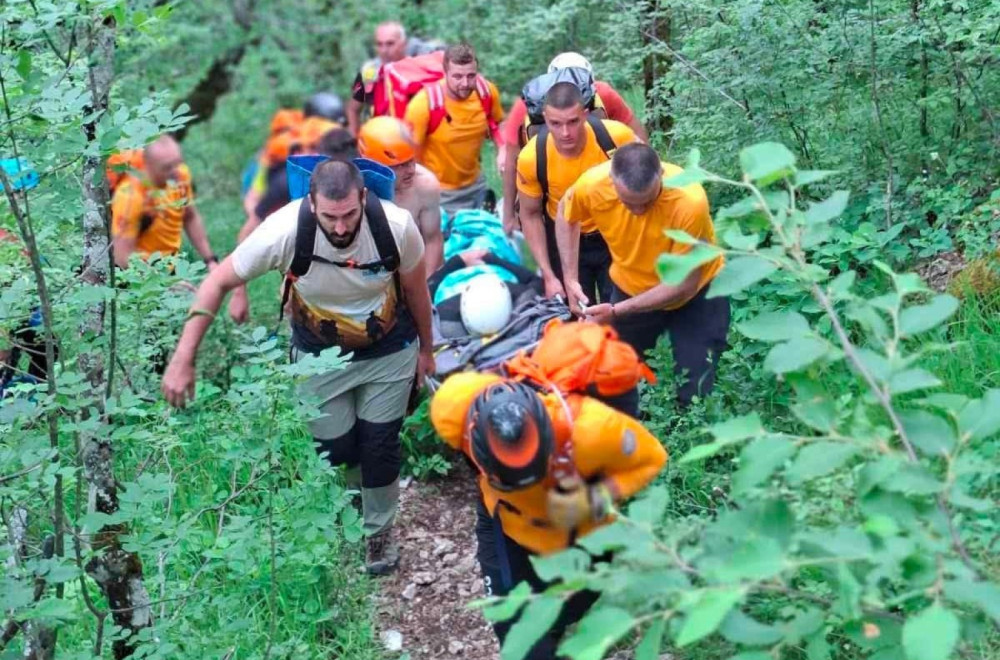 Drama u najneprohodnijem kanjonu na svetu: Crnogorski spasioci izvukli povređenog Hrvata FOTO