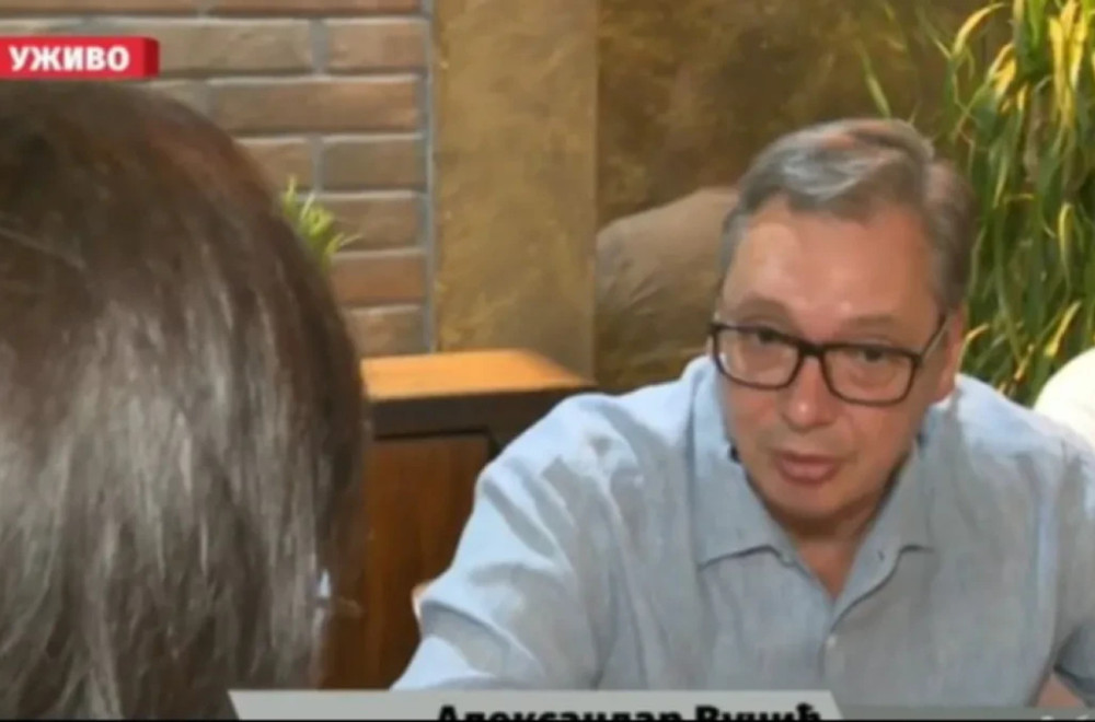 Vučić u Inđiji; Sreo se sa građanima koji peške idu ka Beogradu: Kad imate uverenja, ne mogu vam ništa