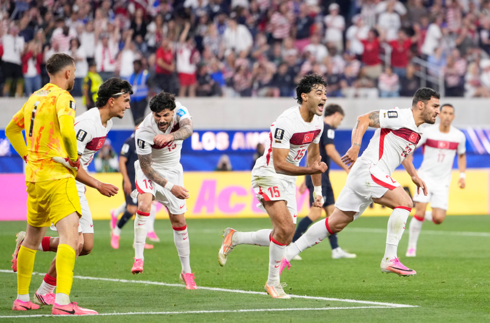 Turska u 98 šokirala Ameriku – uzdrmana ide na noge BiH!