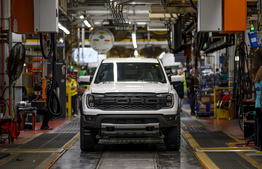 Ford verovao veštačkoj inteligenciji, pa morao da vrati stotine inženjera na posao
