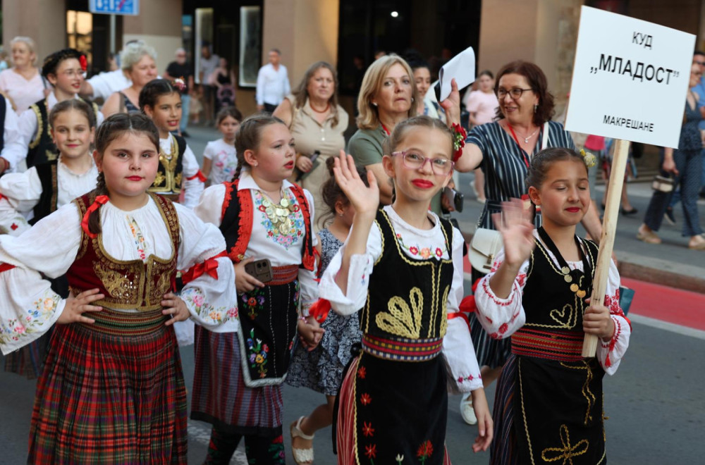 Mladi čuvari tradicije stigli u Kruševac: Otvoren kamp za decu dijaspore posvećen jeziku, običajima i istoriji