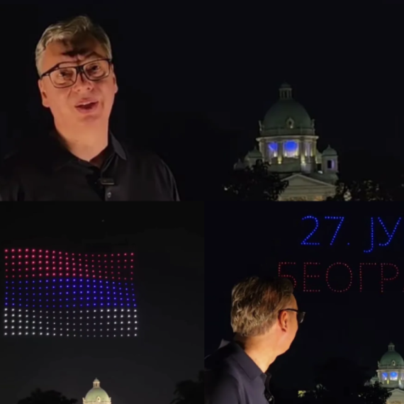 Dron šou ispred Skupštine – moćna poruka iznad Beograda; Oglasio se Vučić: "Vidimo se sutra u 18h" VIDEO