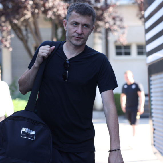 Partizan otputovao u Sloveniju – Saša Ilić poveo 26 igrača na pripreme