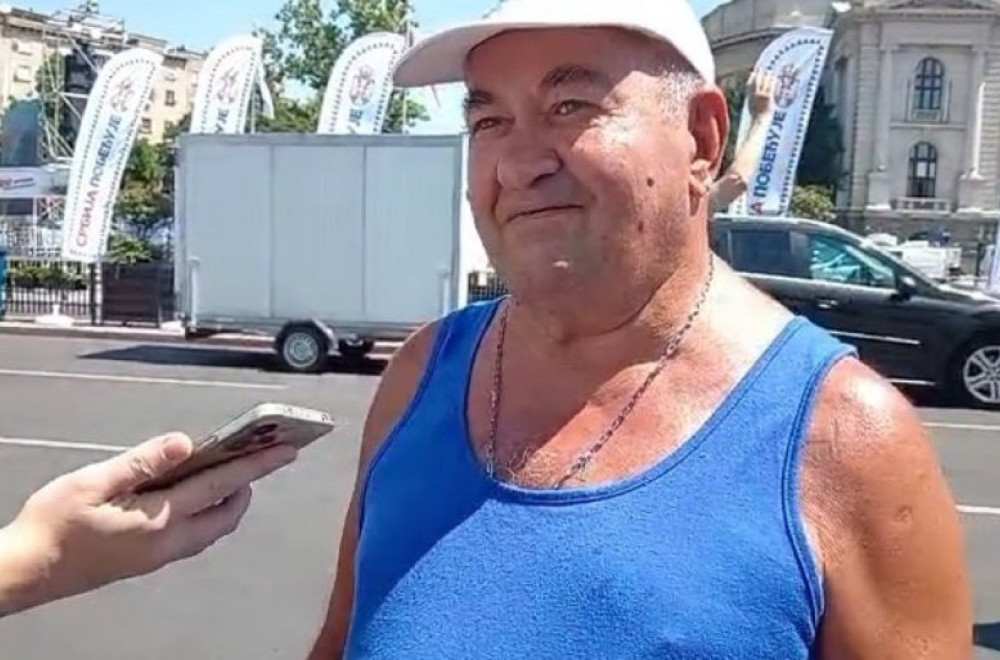 Kruševljanin došao na skup "Srbija jedna porodica": "Vučić je za 14 godina uradio ono što oni nisu za 70"