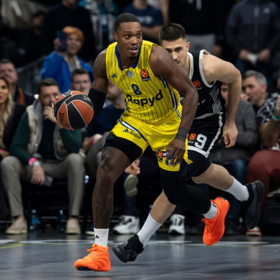 Loniju Vokeru preči NBA od novca