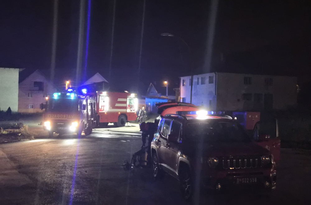 Prve fotografije sa mesta gde je curio amonijak; Nekoliko osoba prebačeno u bolnicu FOTO