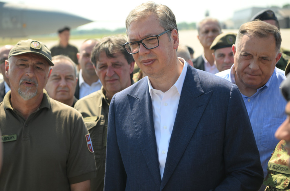 Vučić: "Na skupu 'Srbija jedna porodica' u kutije ubačeno 60.000 listića"