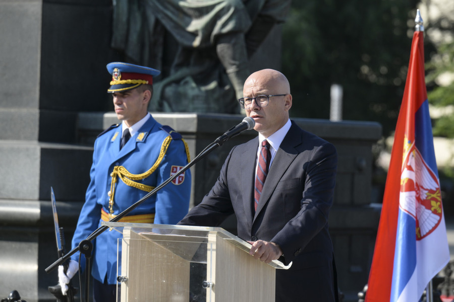 Vidovdanska ceremonija u Kruševcu: Vučević Žrtva kosovskih junaka nije bila uzaludna FOTO