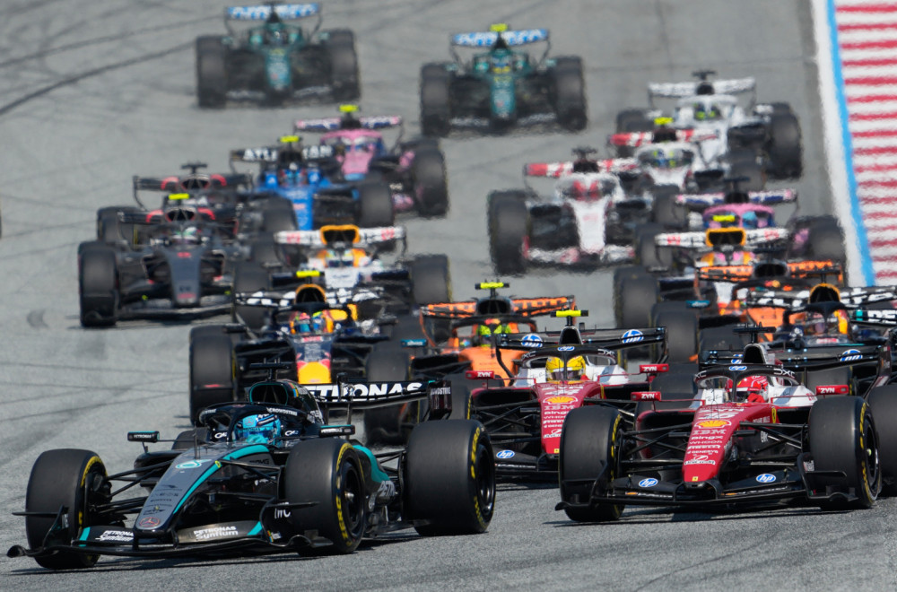 Buran start trke – Hamilton i Maks prate lidera