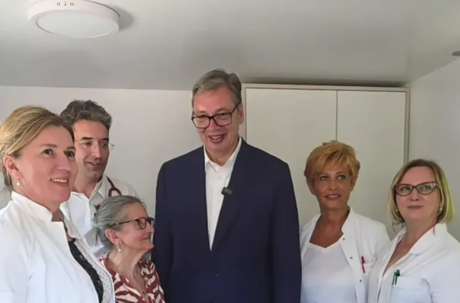 Stigla mobilna ambulanta; Vučić sa narodom u Senjskom rudniku: "Da sačuvamo živote, borba za ljude" VIDEO