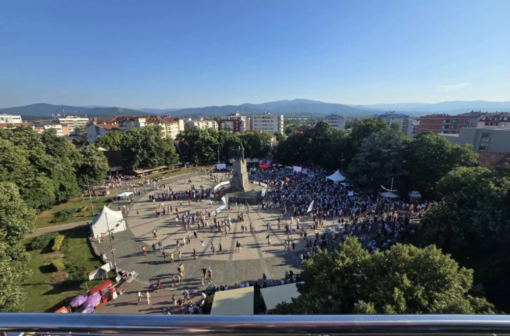 "Ovo u Kraljevu je jedna bruka"; Opšti rat blokadera zbog raspada skupa u Kraljevu