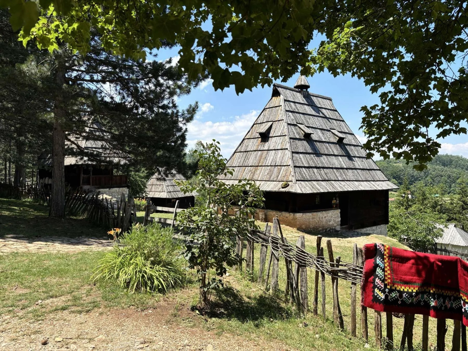 Sve je spremno: Evo kada stižu vaučeri za letovanje