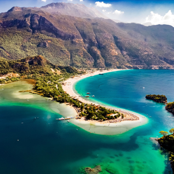 Svi pričaju o Maldivima, ali ova zemlja postaje novi hit za medeni mesec FOTO