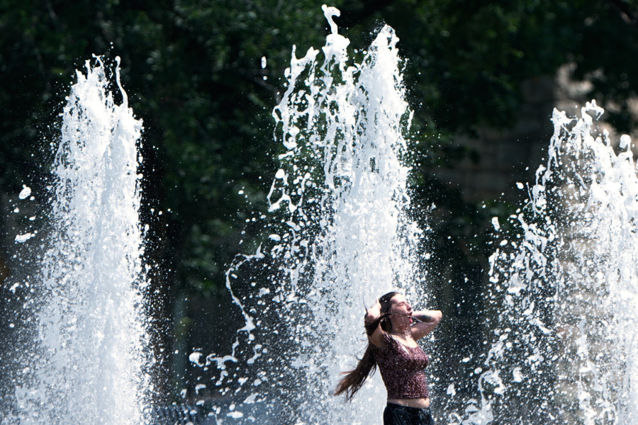 Evropu prži pakleni talas: Temperature idu do 44 stepena, obaraju se istorijski rekordi FOTO