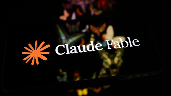 Američka vlada digla rampu: Claude Fable 5 ponovo dostupan širom sveta