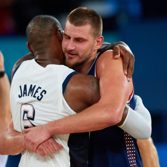 Lebron stiže kod Jokića u Denver?