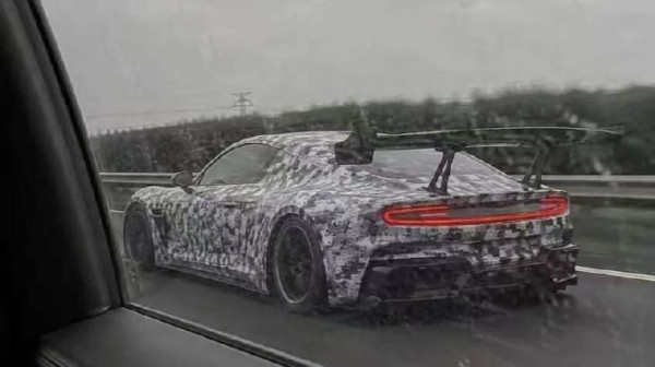 Xiaomi pravi auto sa više od 2.000 KS? FOTO