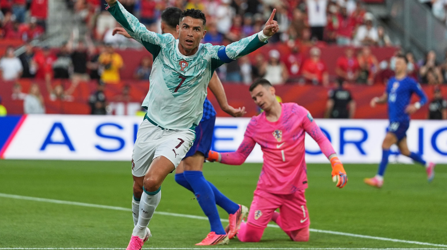 Ronaldo iz penala utišao Hrvate! VIDEO
