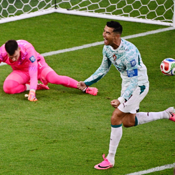 Sve pršti – Ronaldo izjednačio, Kovačić pogodio stativu! VIDEO