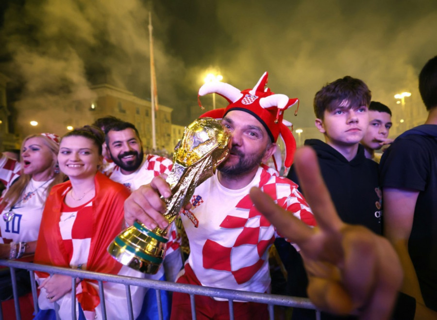 Veliko slavlje, pa nezamisliv šok – pogledajte slike iz Zagreba FOTO