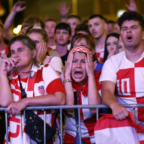 Veliko slavlje, pa nezamisliv šok – pogledajte slike iz Zagreba FOTO