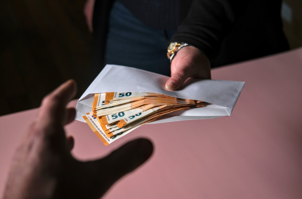 Tinejdžer uhapšen zbog pokušaja iznude 2 miliona evra u Beogradu